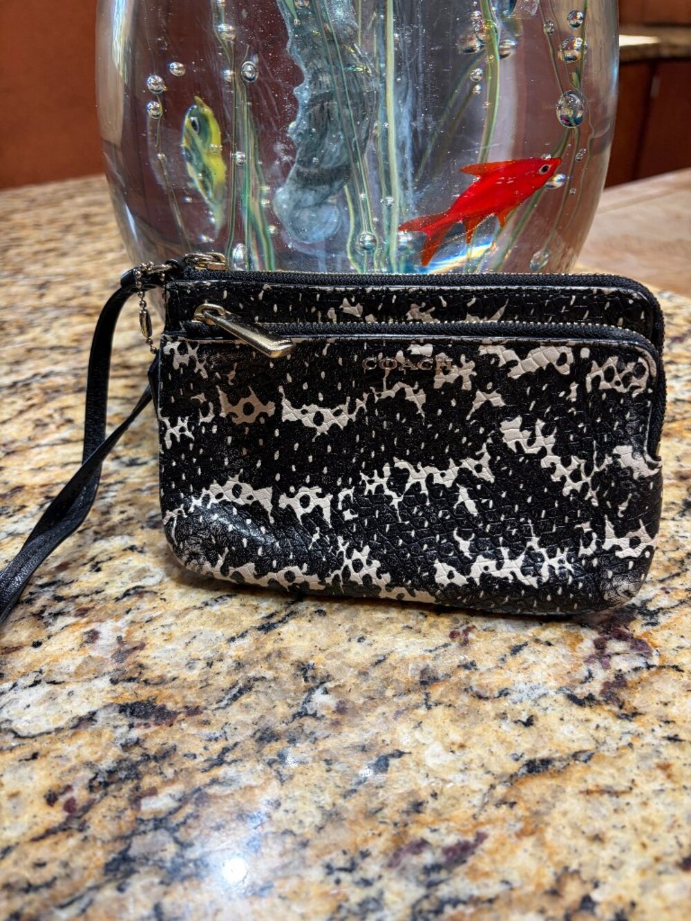 COACH B & W PYTHON EMBOSSED LEATHER DOUBLE ZIP WRISTLET